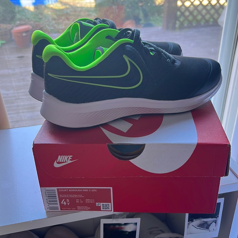 Nike 4.5Y. New